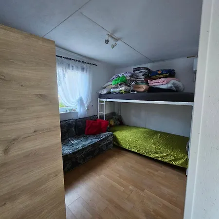 Nad Jeziorem Mausz *